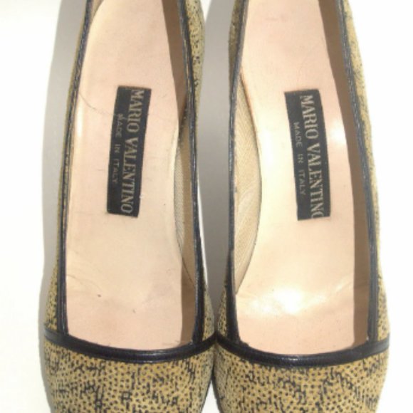 Vintage Valentino Animal Print Peep Toe Pumps - Picture 2 of 5
